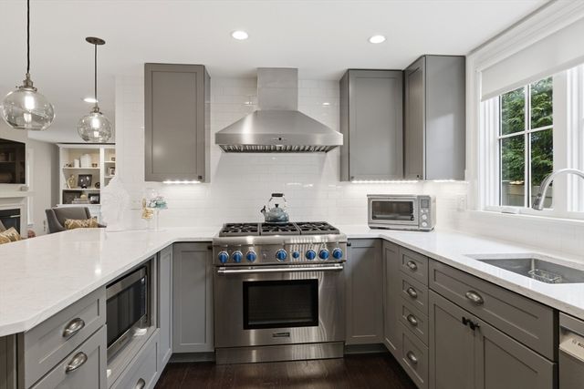 847 Massachusetts Ave, Lexington, MA 02420