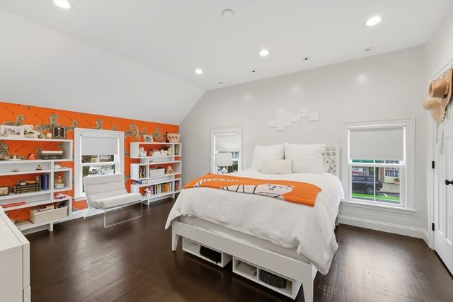 847 Massachusetts Ave, Lexington, MA 02420