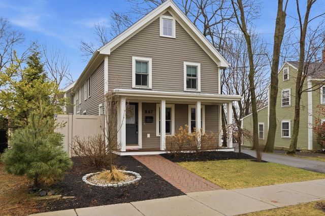 847 Massachusetts Ave, Lexington, MA 02420