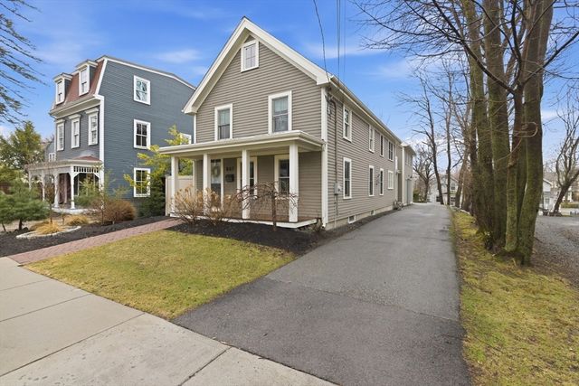847 Massachusetts Ave, Lexington, MA 02420