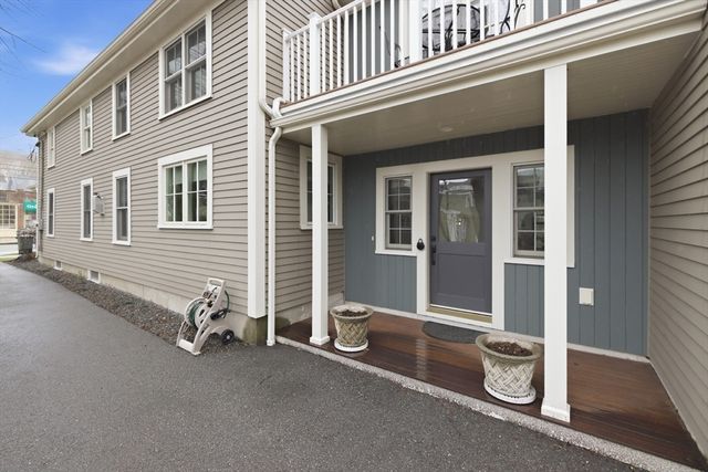 847 Massachusetts Ave, Lexington, MA 02420