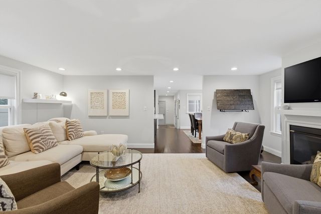 847 Massachusetts Ave, Lexington, MA 02420