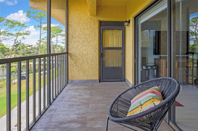 5775 PARK STREET N 402, St Petersburg, FL 33709