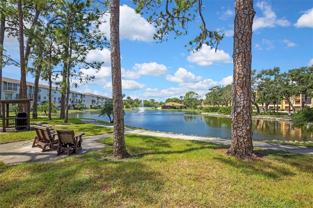5775 PARK STREET N 402, St Petersburg, FL 33709