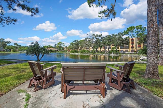 5775 PARK STREET N 402, St Petersburg, FL 33709