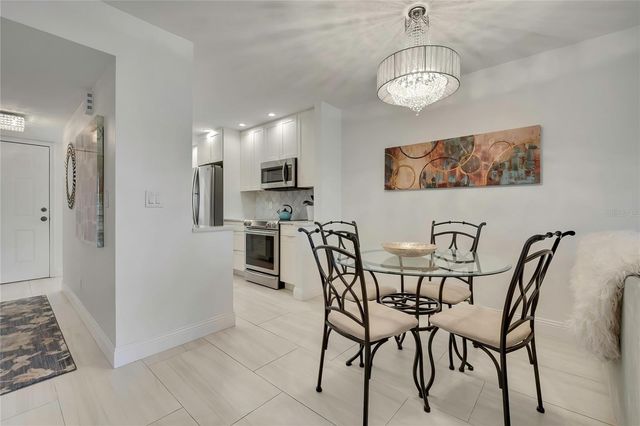 5775 PARK STREET N 402, St Petersburg, FL 33709