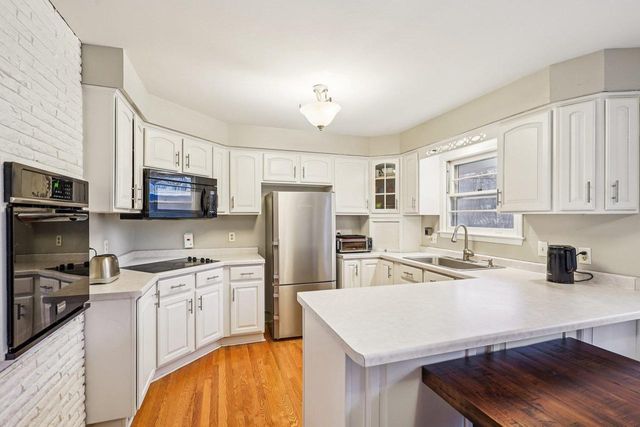 6202 Winnequah Road, Monona, WI 53716