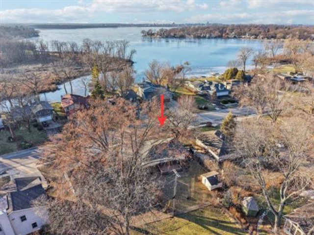 6202 Winnequah Road, Monona, WI 53716