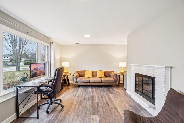 6202 Winnequah Road, Monona, WI 53716