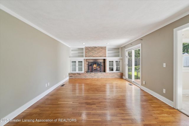 1534 Gilcrest Avenue, East Lansing, MI 48823