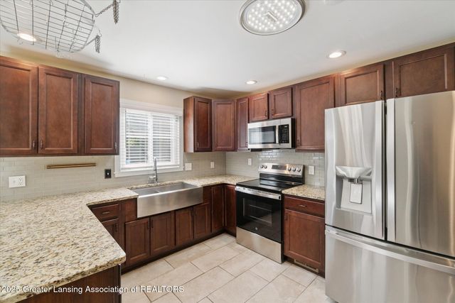 1534 Gilcrest Avenue, East Lansing, MI 48823