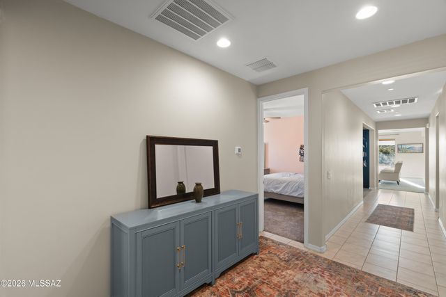 16081 N Columbus Boulevard, Tucson, AZ 85739