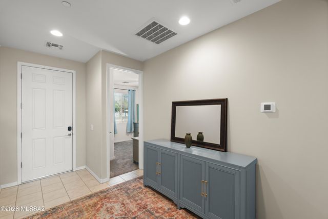 16081 N Columbus Boulevard, Tucson, AZ 85739