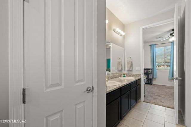 16081 N Columbus Boulevard, Tucson, AZ 85739