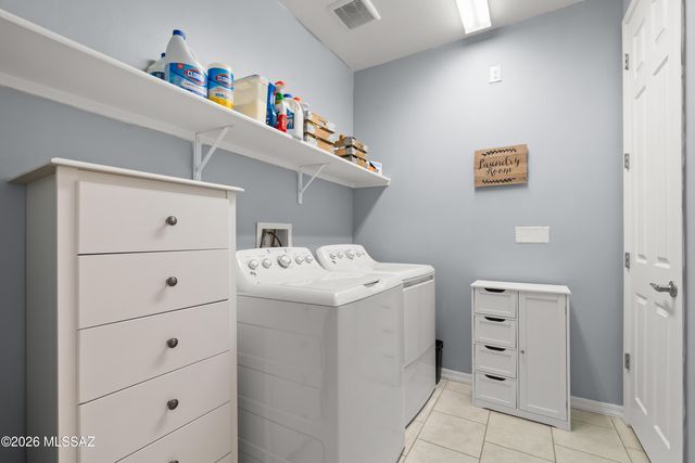 16081 N Columbus Boulevard, Tucson, AZ 85739