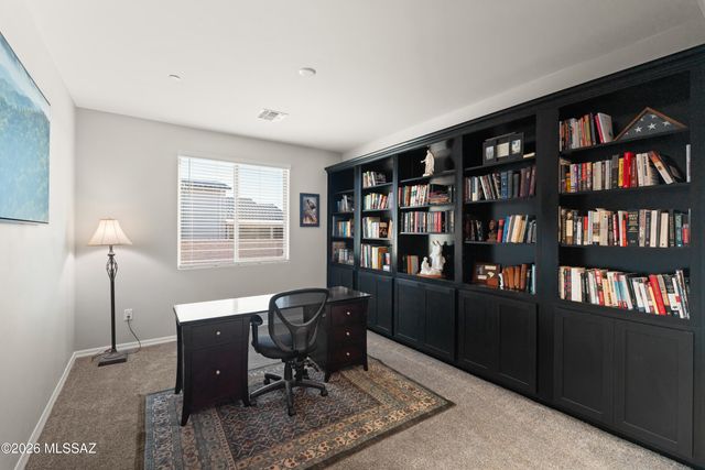 16081 N Columbus Boulevard, Tucson, AZ 85739