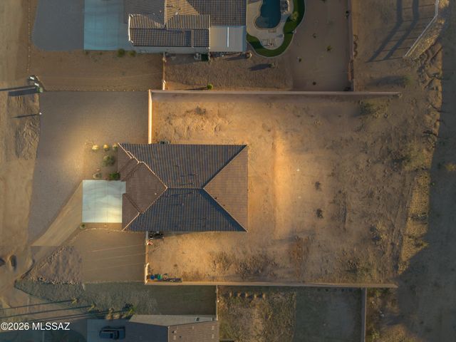 16081 N Columbus Boulevard, Tucson, AZ 85739