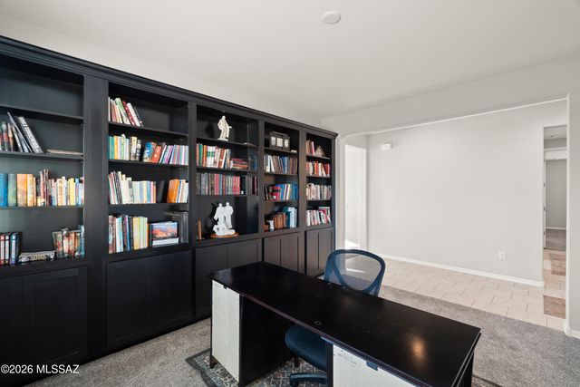 16081 N Columbus Boulevard, Tucson, AZ 85739