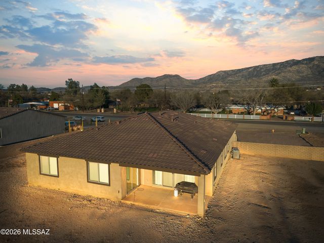 16081 N Columbus Boulevard, Tucson, AZ 85739