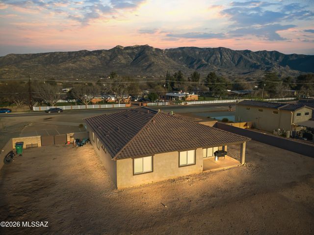 16081 N Columbus Boulevard, Tucson, AZ 85739