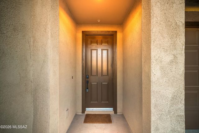 16081 N Columbus Boulevard, Tucson, AZ 85739