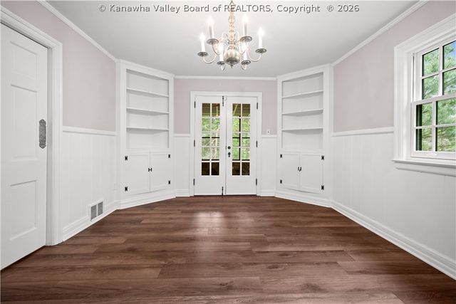 728 Myrtle Road, Charleston, WV 25314