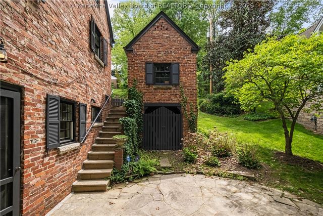728 Myrtle Road, Charleston, WV 25314