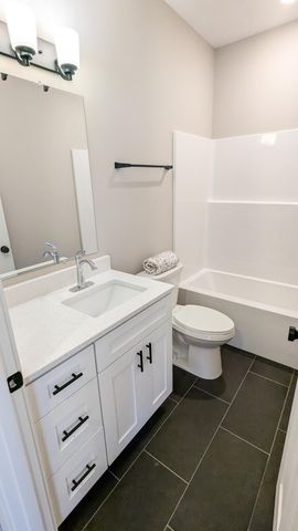 585 Cedar Drive, Lake City, MN 55041