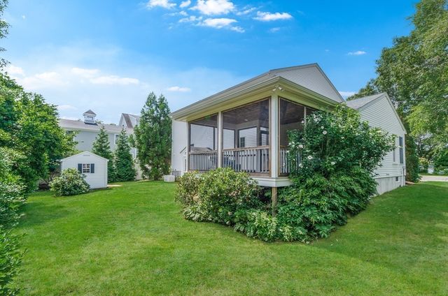 43 Converse Rd, Marion, MA 02738