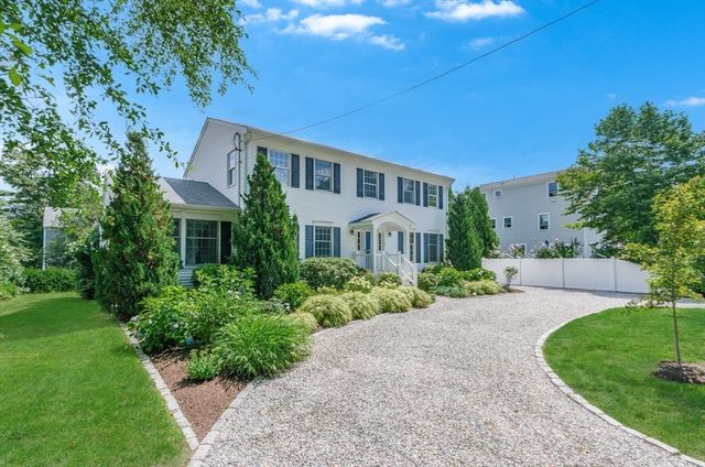 43 Converse Rd, Marion, MA 02738