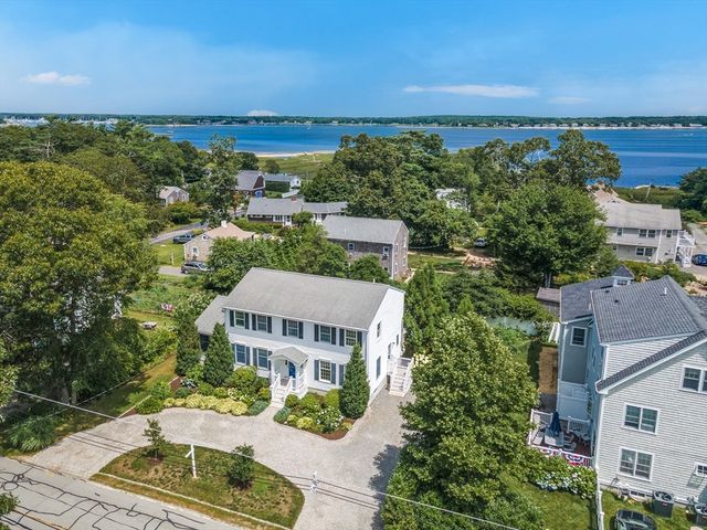43 Converse Rd, Marion, MA 02738