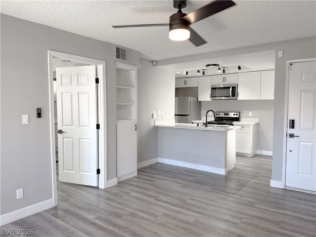 4321 Gannet Circle 199, Las Vegas, NV 89103 — exterior