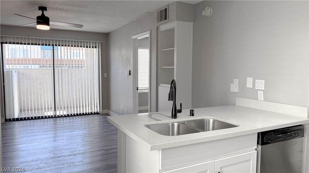 4321 Gannet Circle 199, Las Vegas, NV 89103 — photo 2