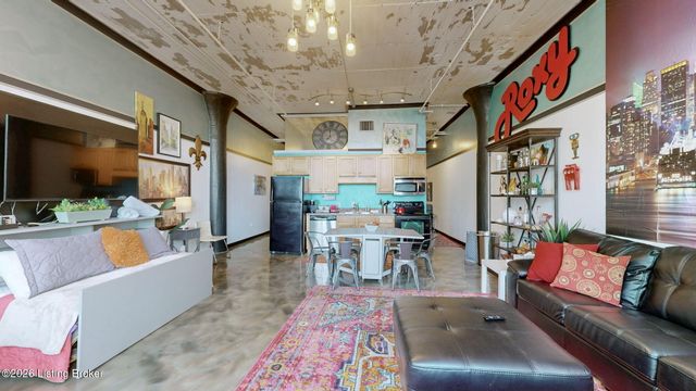815 W Market St 711, Louisville, KY 40202