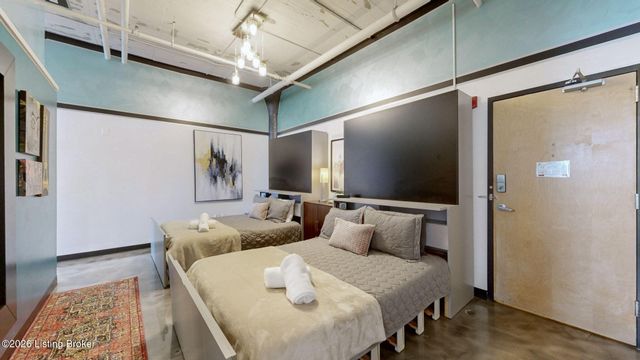 815 W Market St 711, Louisville, KY 40202