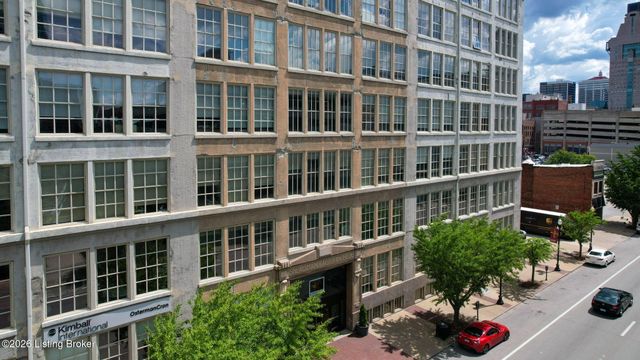 815 W Market St 711, Louisville, KY 40202