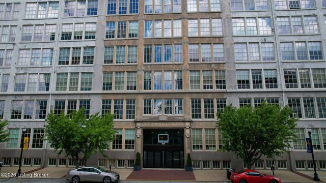 815 W Market St 711, Louisville, KY 40202