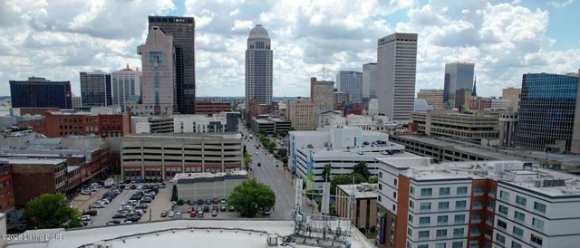 815 W Market St 711, Louisville, KY 40202