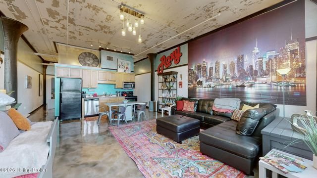 815 W Market St 711, Louisville, KY 40202