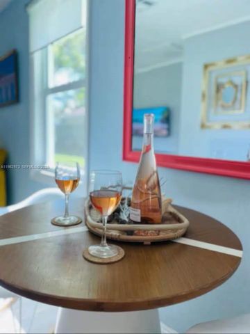 213 N E St, Lake Worth, FL 33460