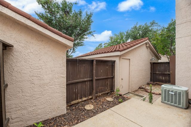 511 Ranch Trail 117, Irving, TX 75063