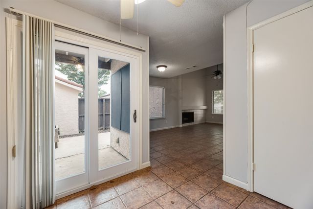 511 Ranch Trail 117, Irving, TX 75063