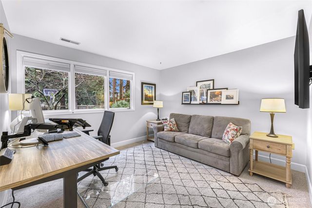 2734 224th Avenue NE, Sammamish, WA 98074