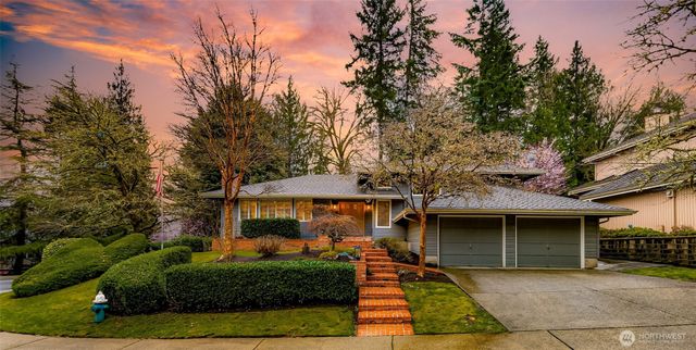 2734 224th Avenue NE, Sammamish, WA 98074