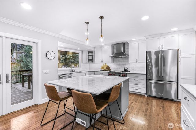 2734 224th Avenue NE, Sammamish, WA 98074