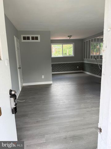 5826 JAMESTOWN RD, Hyattsville, MD 20782