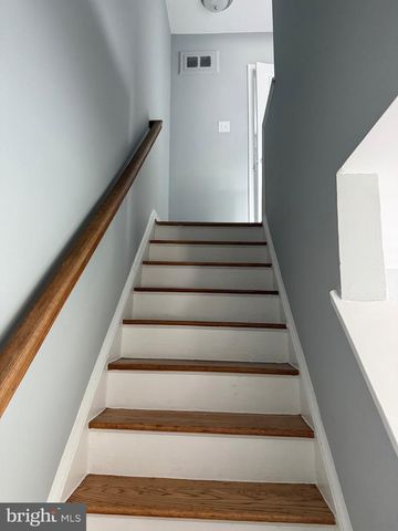 5826 JAMESTOWN RD, Hyattsville, MD 20782