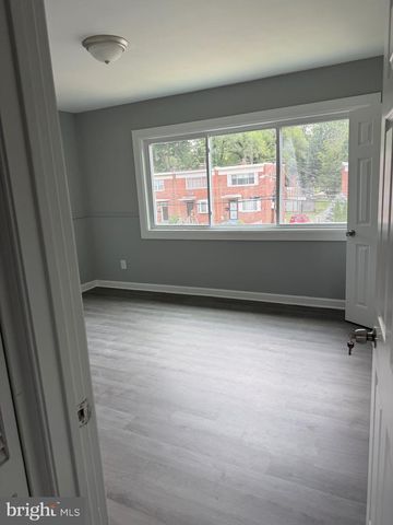 5826 JAMESTOWN RD, Hyattsville, MD 20782