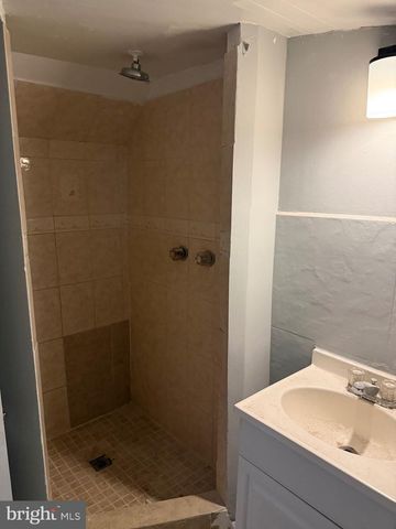 5826 JAMESTOWN RD, Hyattsville, MD 20782