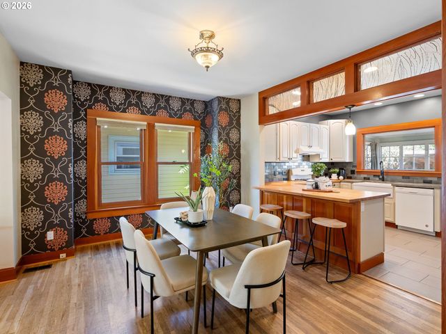 1818 Se 41ST Ave, Portland, OR 97214